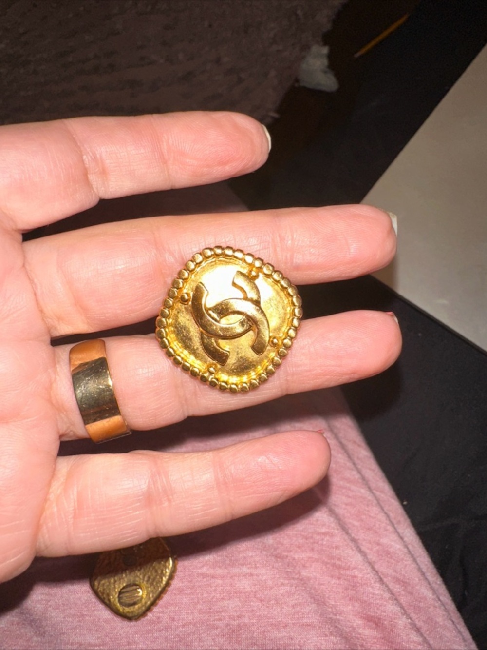CHANEL vintage earrings - Picture 3 of 4